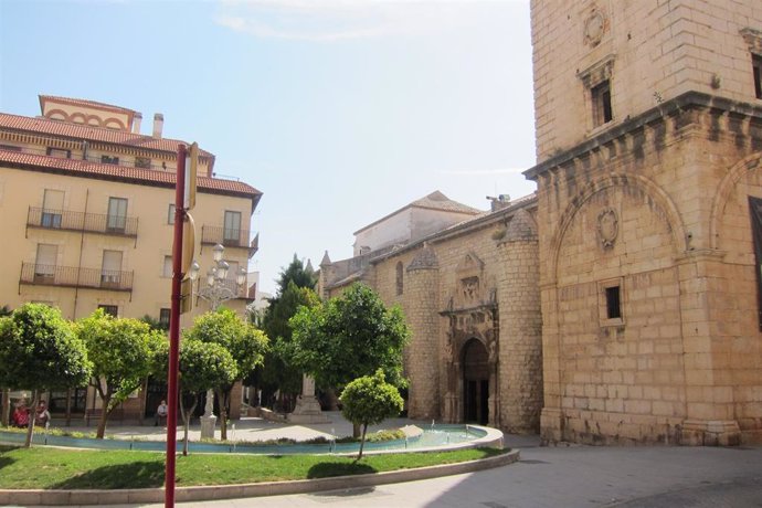 Archivo - Plaza de San Ildefonso.