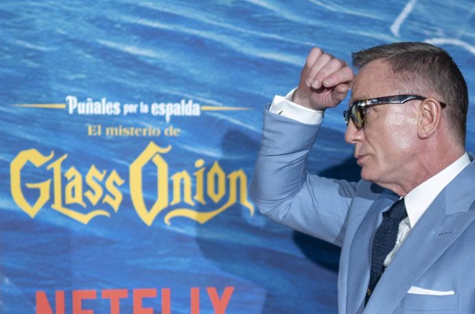 Archivo - Daniel Craig posa en el photocall del estreno de la película ‘Puñales por la espalda: El misterio de Glass Onion’ 