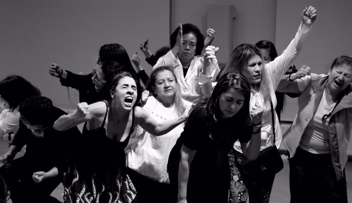 Archivo - Llega a València y Port de Sagunt la obra "Mujereres", en la que 16 mujeres refugiadas, exiliadas y migradas por el conflicto en Colombia llevan sus vidas a escena