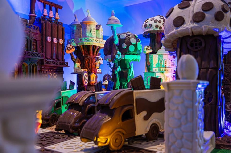 La gira 'La Fábrica de Chocolate' llega a Bahía Sur con "la mayor exposición de chocolate nunca vista".