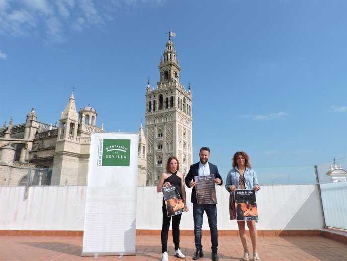 La Casa de la Provincia presenta la II edición de la 'Noche de Velas' de El Coronil (Sevilla).