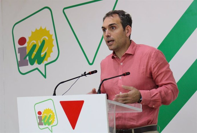 Archivo - El coordinador de IU Andalucía y diputado de Sumar en el Congreso, Toni Valero, en una imagen de archivo.