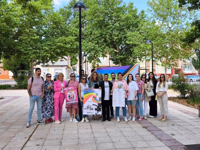 Presentación de la celebración del I Orgullo de Barrio en el Pilar de Ciudad Real.