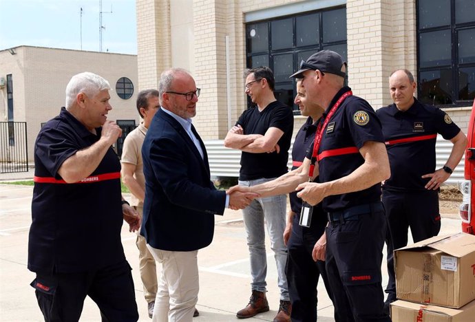 Archivo - La Diputació de València activa una bolsa extraordinaria para incorporar a 50 bomberos en verano