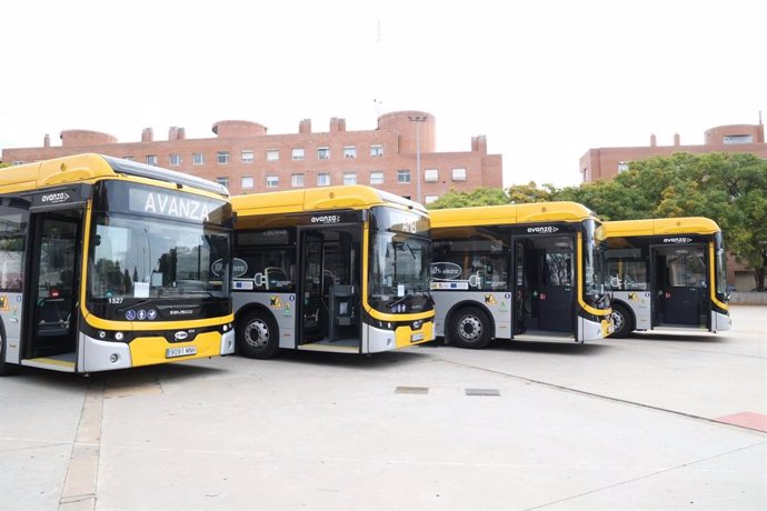 Buses eléctricos que circularán por el Baix Llobregat Sud.