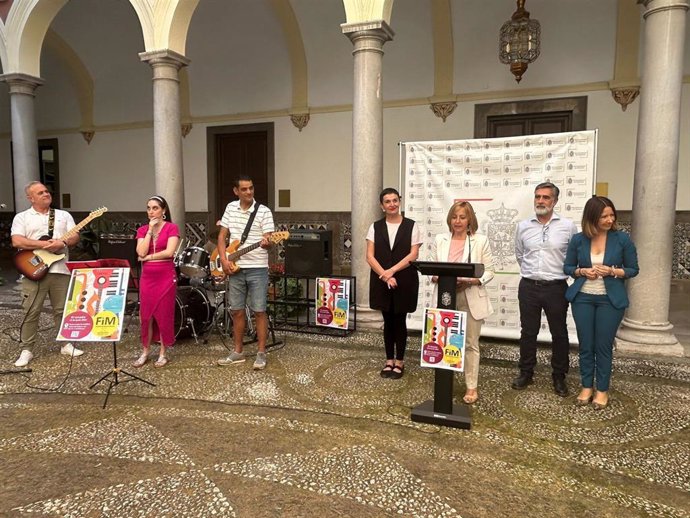 La concejal de Política Social de Granada, Amparo Arrabal, presenta el festival inclusivo
