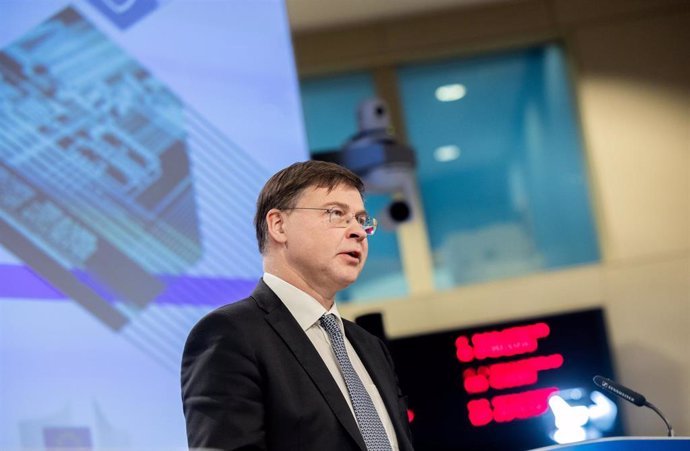 Archivo - Valdis Dombrovskis, vicepresidente de la Comisión Europea y responsable de Comercio