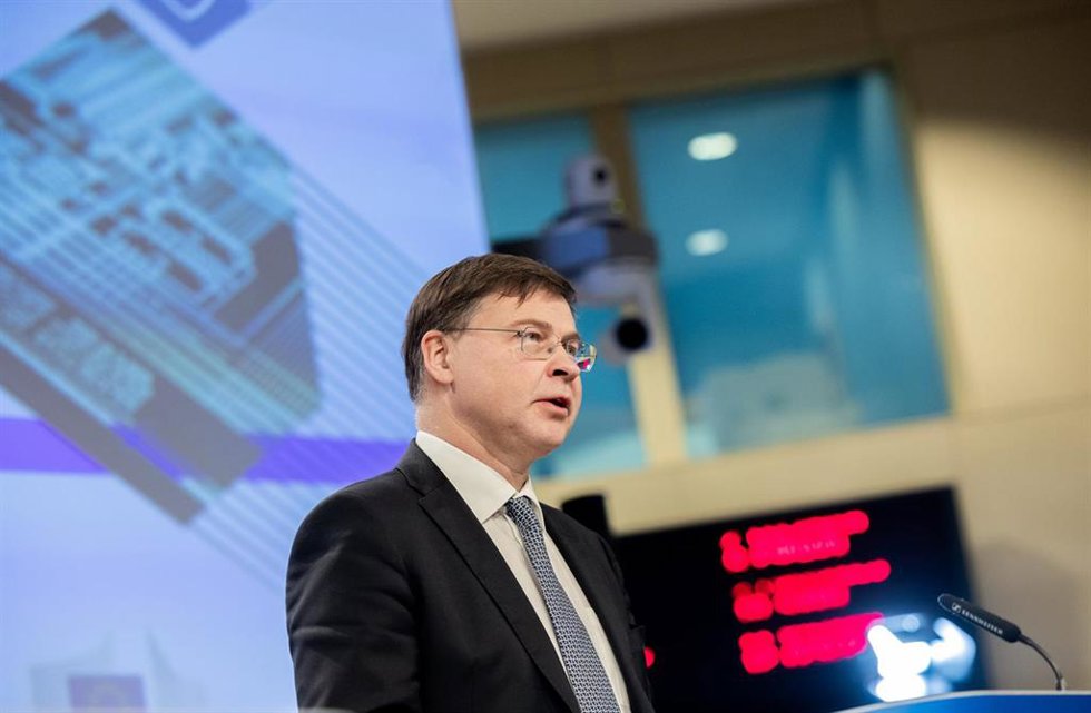 Archivo - Valdis Dombrovskis, vicepresidente de la Comisión Europea y responsable de Comercio