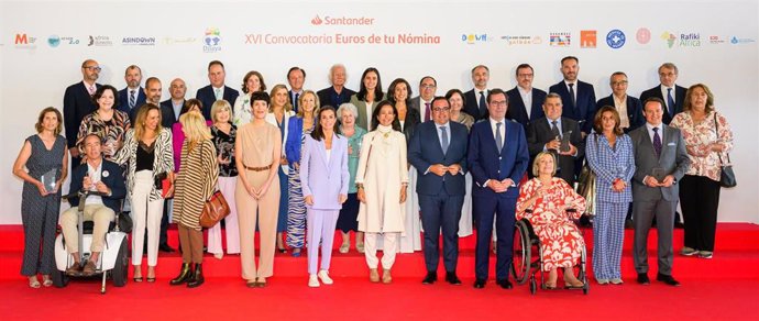 Entrega de premios de 'Euros de tu Nómina', presidida por la Reina Letizia y Ana Botín