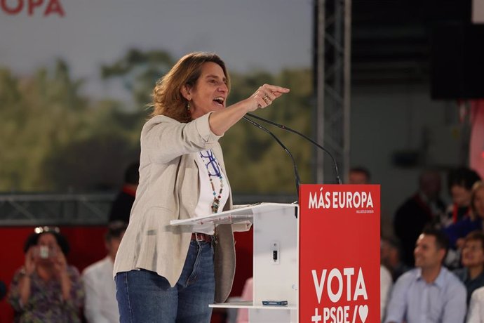 La cabeza de lista del PSOE al Parlamento Europeo, Teresa Ribera, en un acto de campaña en Valladolid