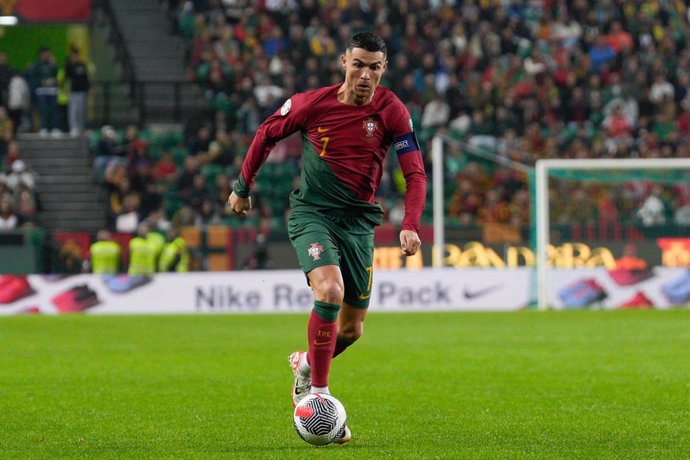 Archivo - Cristiano Ronaldo, durante un partido con la selección de Portugal.