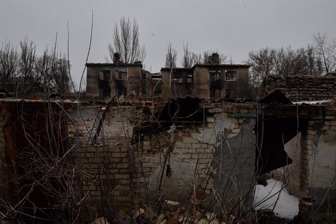 Archivo - Edificios destruidos por los ataques en la localidad de Chasiv Yar, en Donetsk