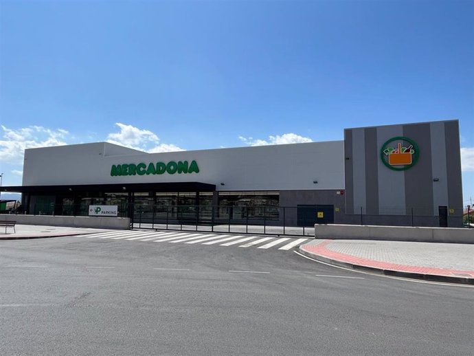 Imagen del Mercadona situado en la avenida Fuerzas Armadas de Lorca