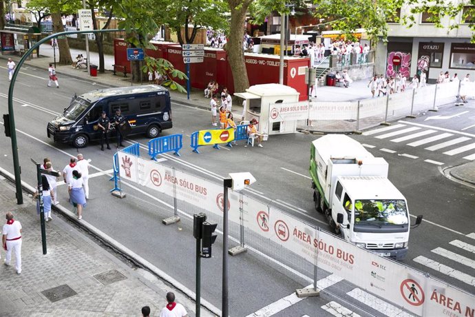 Archivo - Las empresas que deban acceder al Casco Antiguo y al perímetro restringido en San Fermín deben solicitar permiso online