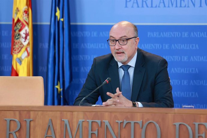 Archivo - El portavoz adjunto del Grupo Parlamentario Vox, Ricardo López Olea, en una fotografía de archivo