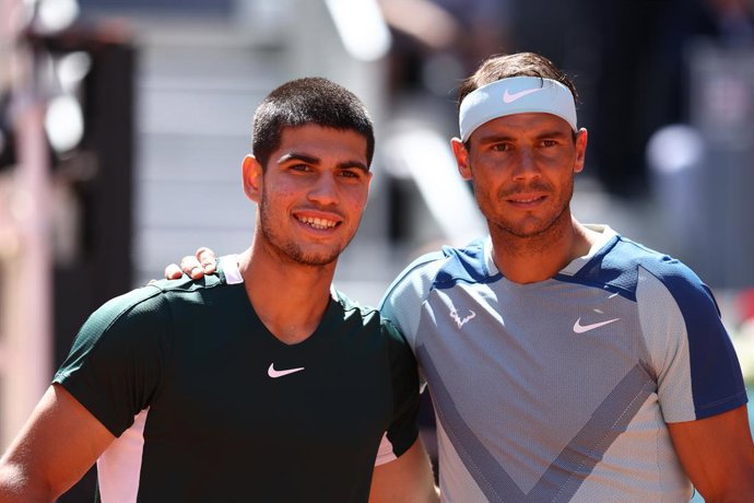 Archivo - Rafael Nadal and Carlos Alcaraz of Spain pose for photo during the Mutua Madrid Open 2022 celebrated at La Caja Magica on May 06, 2022, in Madrid, Spain.