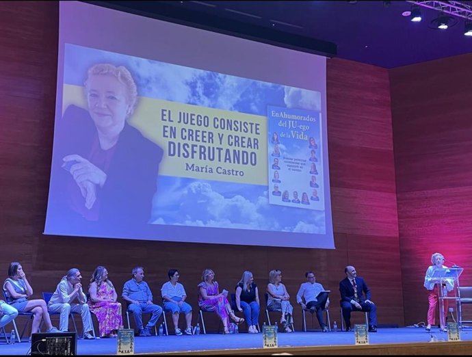 Directivos y emprendedores elaboran el libro 'EnAhumorados del Ju-EGO de la Vida', con su "experiencia vital".