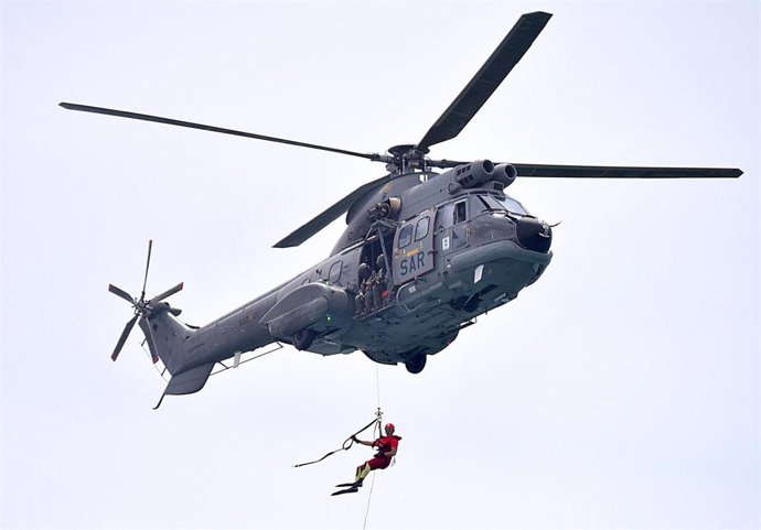 Demostración de rescate de un helicóptero SAR