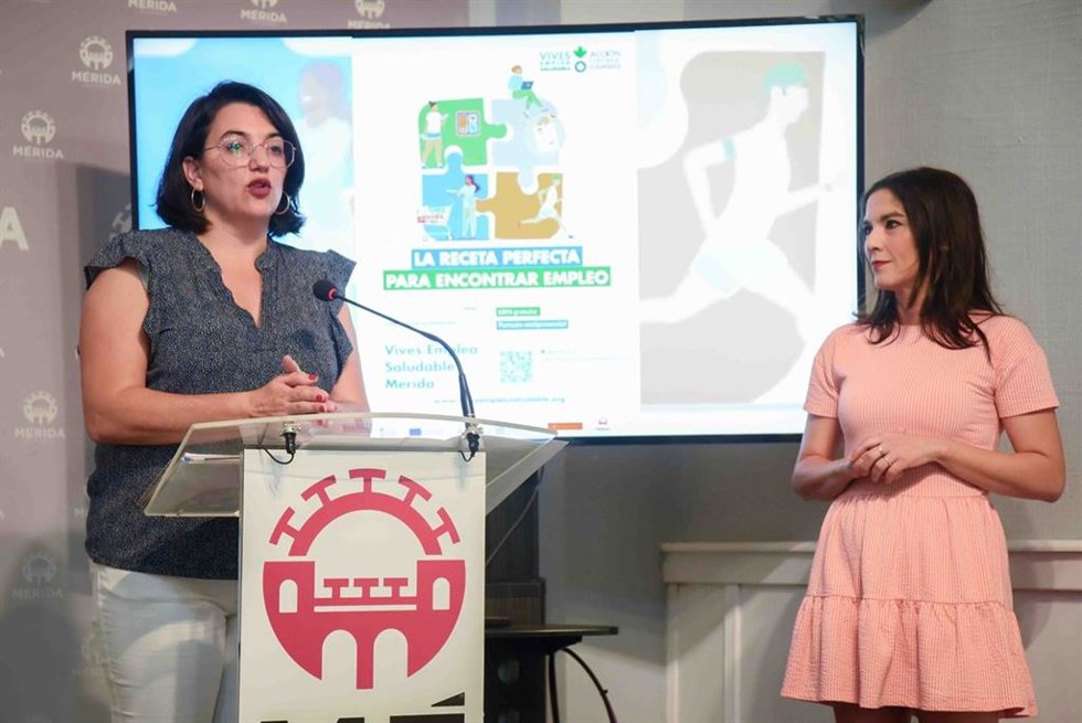 Carmen Habela y Pilar Amor presentan las actividades formativas de Acción contra el hambre.