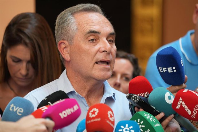 Archivo - El delegado de Hacienda, Participación Ciudadana y Transformación Digital y portavoz del Pleno, Juan Bueno.