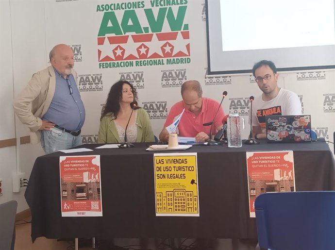 La Oficina Vecinal de Afectados por las Viviendas de Uso Turístico (VUT) presenta denuncias y mapa de los pisos turísticos aparentemente ilegales de la capital en una rueda de prensa