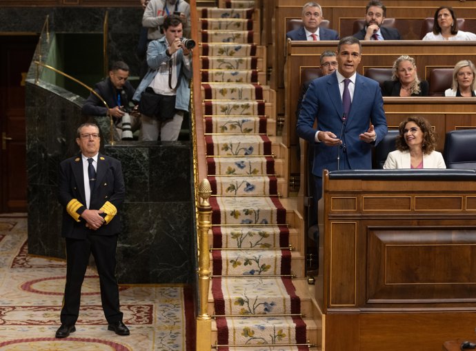 El presidente del Gobierno, Pedro Sánchez, interviene durante una sesión de control, en el Congreso de los Diputados, a 12 de junio de 2024, en Madrid (España).