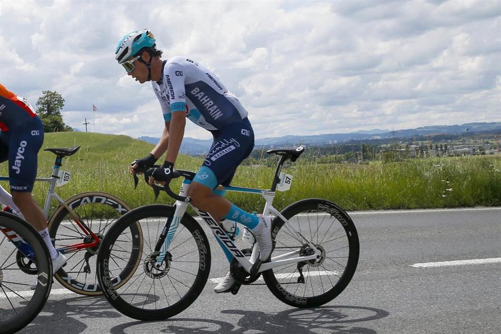 El ciclista noruego Torstein Tren (Bahrain-Victorious) ganó este miércoles la cuarta etapa del Tour de Suiza, disputada entre Rüschlikon y Gotthard Pass sobre 171 kilómetros