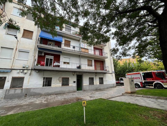 Edifici als Jardins Abel Zaplana de Crevillent on es va enfonsar el sostre per les pluges