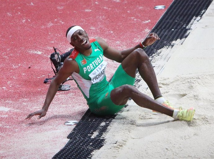 Archivo - El atleta portugués Pedro Pichardol, en la final de triple salto en el Mundial 'indoor' en Belgrado (Serbia). 