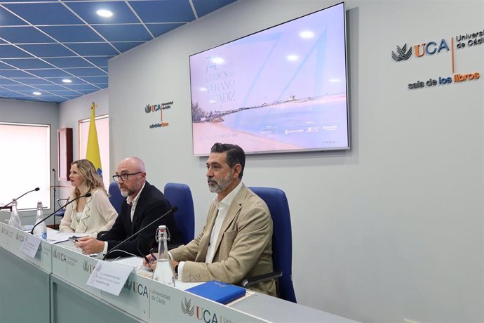 Archivo - Presentación de los 74 Cursos de Verano de la UCA que se celebran el Cádiz.