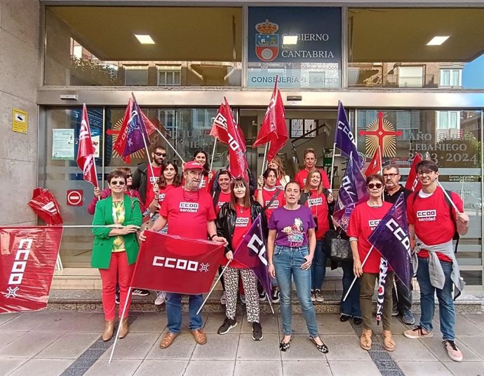 CCOO censura la "irrisoria" partida para el aumento de retribuciones sanitarias y que el dinero "se queda en unos pocos"