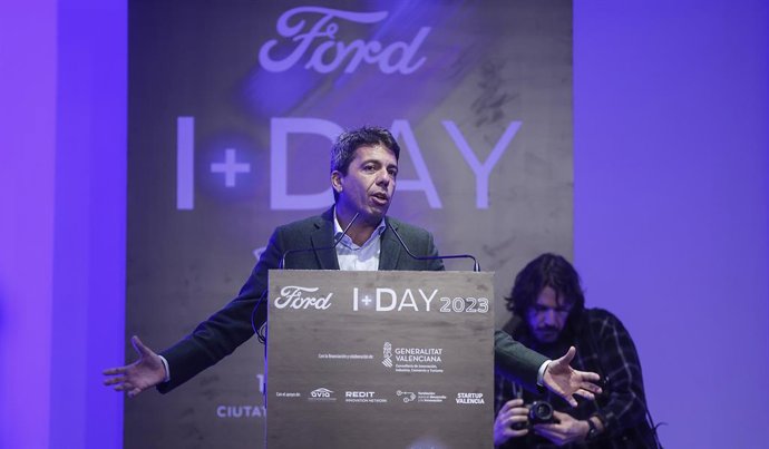 Archivo - Arxiu - El president de la Generalitat, Carlos Mazón, intervé durant la inauguració de la jornada I+DAY 2023