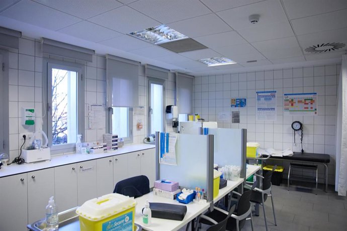 Archivo - Imagen de archivo de una una sala de análisis en un centro de salud. 