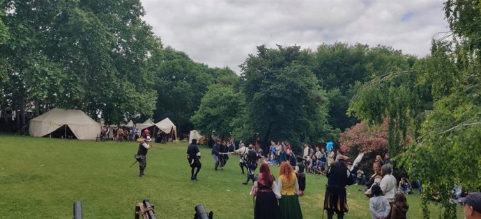 Uno recreación de batalla en las fiestas de San Bernabé