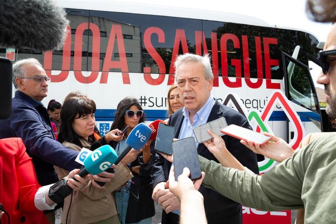 El conselleiro de Sanidade, Antonio Gómez Caamaño, en declaraciones a los medios.