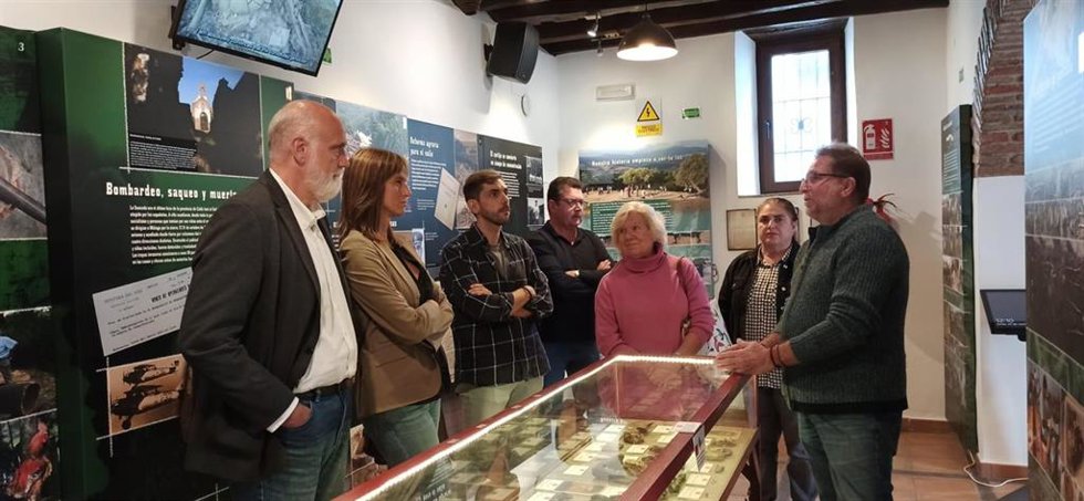 Archivo - Javier Vidal en una visita a la Casa de la Memoria.