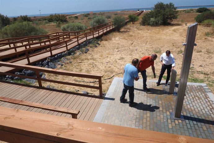 Actuaciones en Mazagón de cara a la época estival.