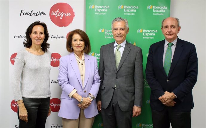 Fundaciones Iberdrola e Integra mejoran la empleabilidad de mujeres víctimas de violencia con 'Iluminando el empleo'