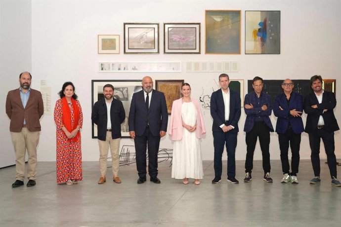 Prohens asiste a la inauguración de 'Normopaties. Obres de la collecció Es Baluard Museu'.