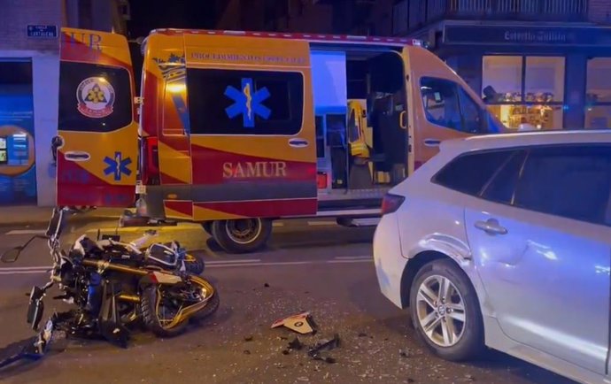 Dos heridos en una colisión entre una moto y un VTC en Chamartín