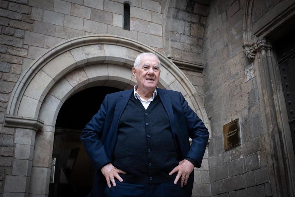 Archivo - El líder de ERC en el Ayuntamiento de Barcelona, Ernest Maragall, posa para Europa Press, en la Plaa del Rei, a 20 de diciembre de 2023, en Barcelona, Catalunya (España)
