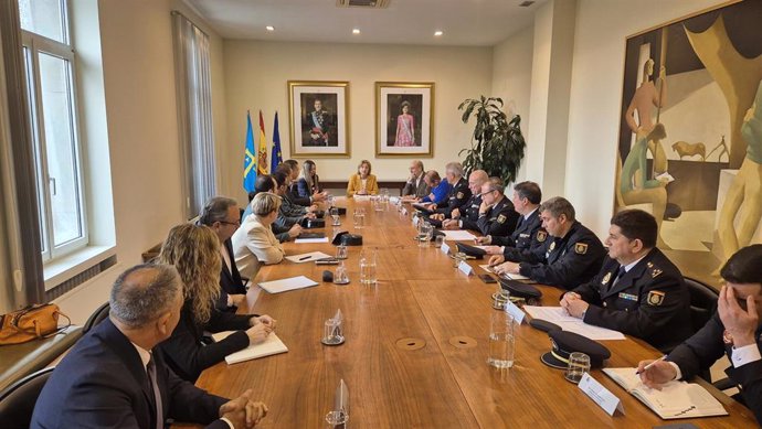 Reunión de coordinación del dispositivo de seguridad para el encuentro entre el Real Oviedo y el Espanyol.