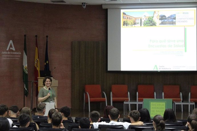 Encuentro de la EASP con alumnado de Castell de Ferro (Granada)