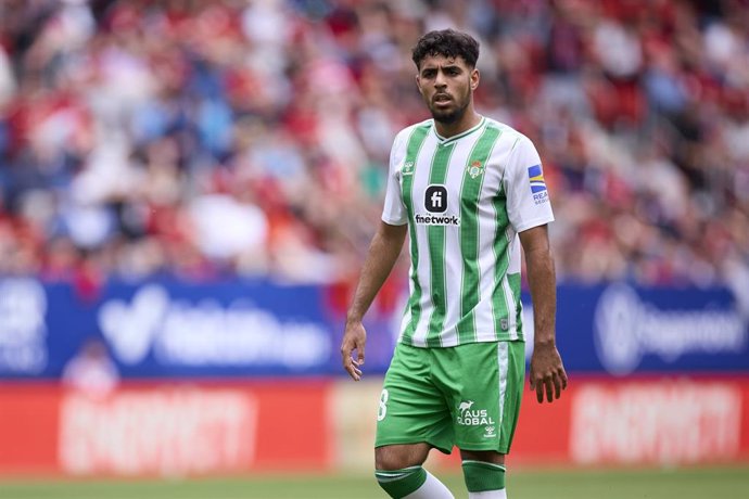 Archivo - Chadi Riad durante un partido con el Real Betis 