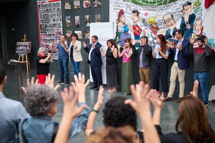 El Parlamento de Navarra se adhiere al Día Nacional de las Lenguas de Signos Españolas