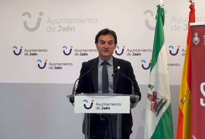 Archivo - El alcalde de Jaén, Agustín González, en una imagen de archivo