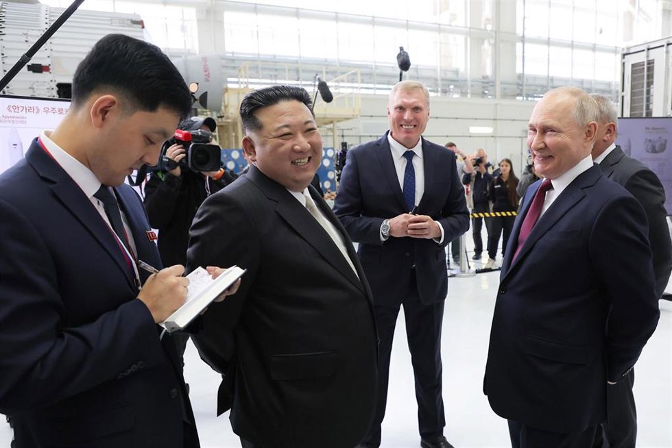 Archivo - Kim Jong Un y Vladimir Putin.