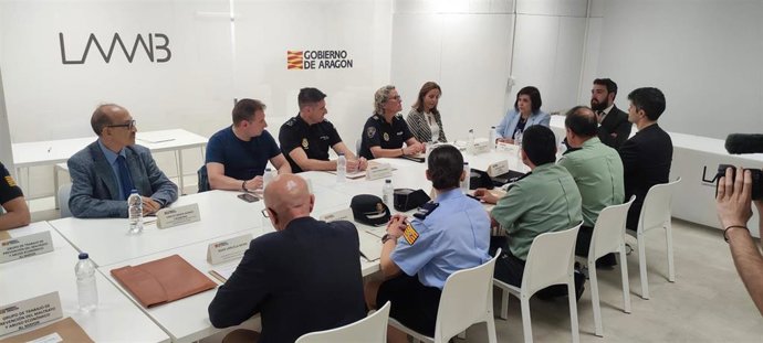 El Gobierno de Aragón quiere asentar un espacio estable para colaborar entre instituciones y abrirse a la sociedad para concienciar contra el maltrato a los mayores.