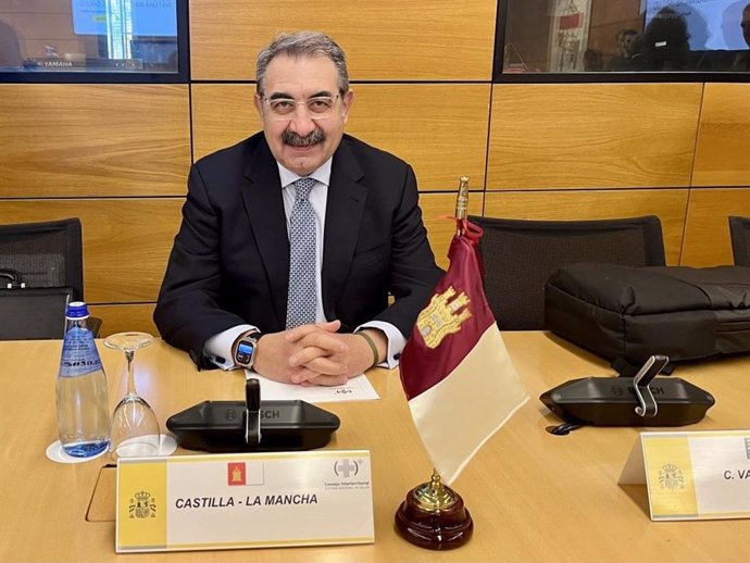 El consejero de Sanidad, Jesús Fernández Sanz, en la reunión del Consejo Interterritorial de Sanidad.