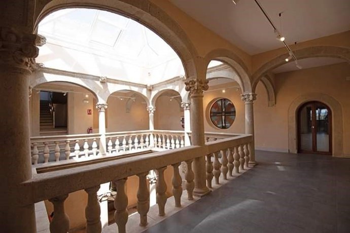 Claustro del CEI Presidenta Charo Cordero de Cáceres